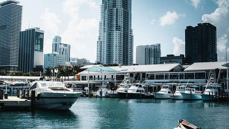 Miami Boat Tour for 1 Person (ages 3+)