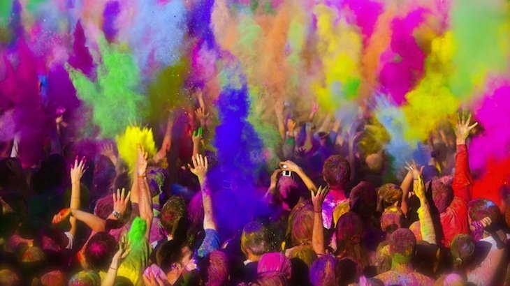 Entry to The Color Mob 5K Fun Run at Amesbury Boston