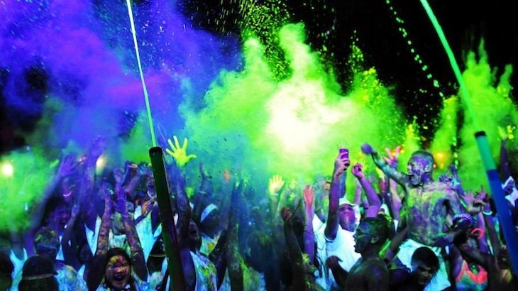 Announcement FIRST 500: Entry For One To Neon Vibe & After-Party