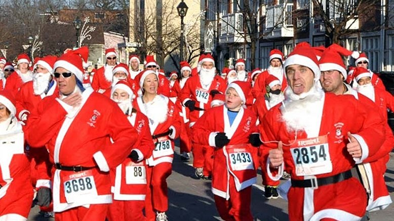 1 Great Santa Run Entry + Full Santa Suit