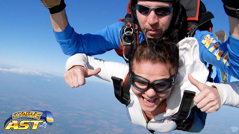 Tandem Skydive for 1 from 14,000ft