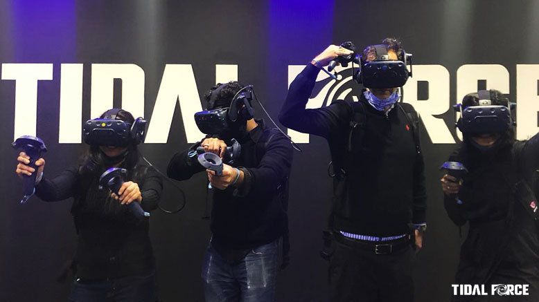 One 60-Minute Virtual Reality Escape Room for 2 Players