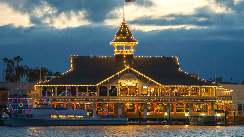 1 Child Ticket to the Holiday Lights OR Boat Parade Cruises
