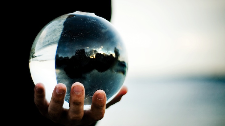 A 60 minute phone reading from a psychic to the Hollywood Stars