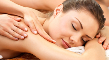 Rejuvenating & Restructuring Facial from a Celeb Specialist